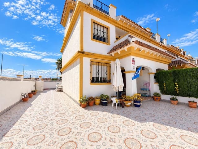 3 bedroom Terraced Villa for sale in El Limonar, Torrevieja with pool - € 239,900 (Ref: 10077521)