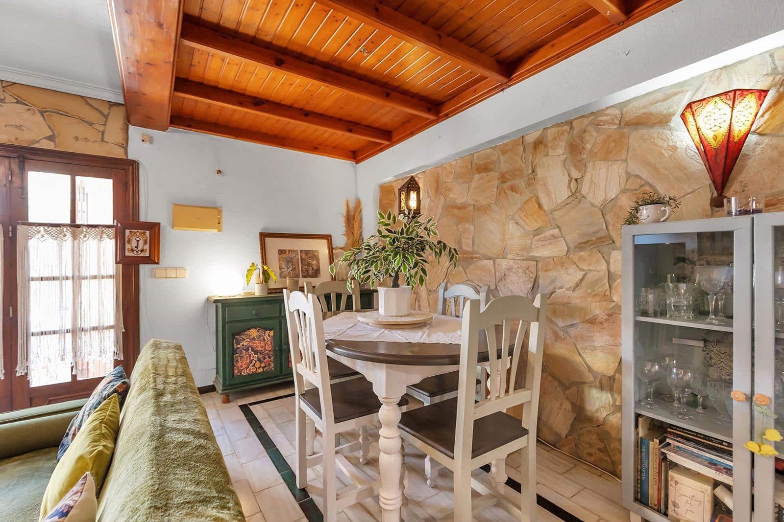 2 soverom Rekkehus til salgs i Torrevieja med garasje - € 240 000 (Ref: 10139027)