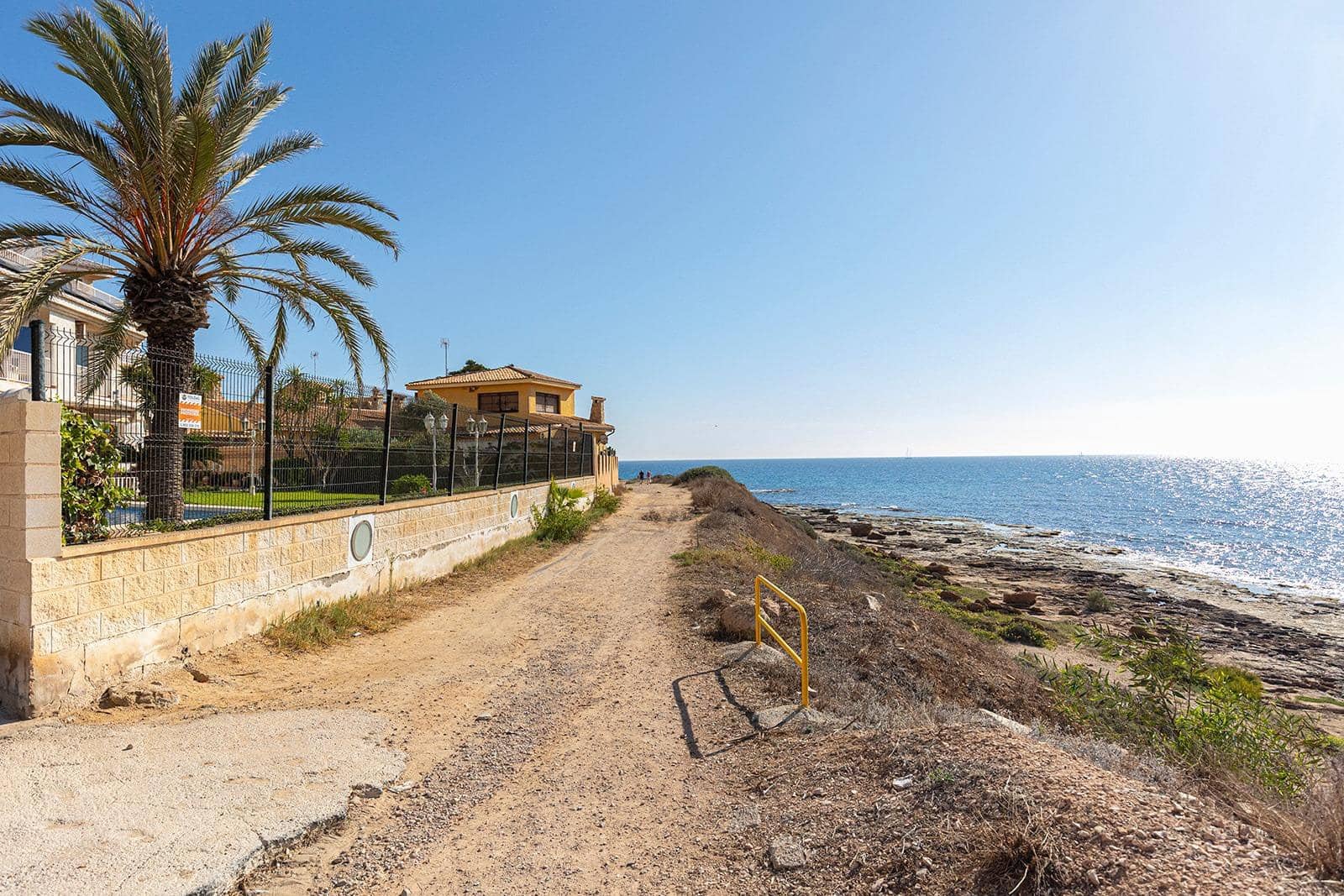 2 soverom Rekkehus til salgs i Torrevieja med garasje - € 240 000 (Ref: 10139027)