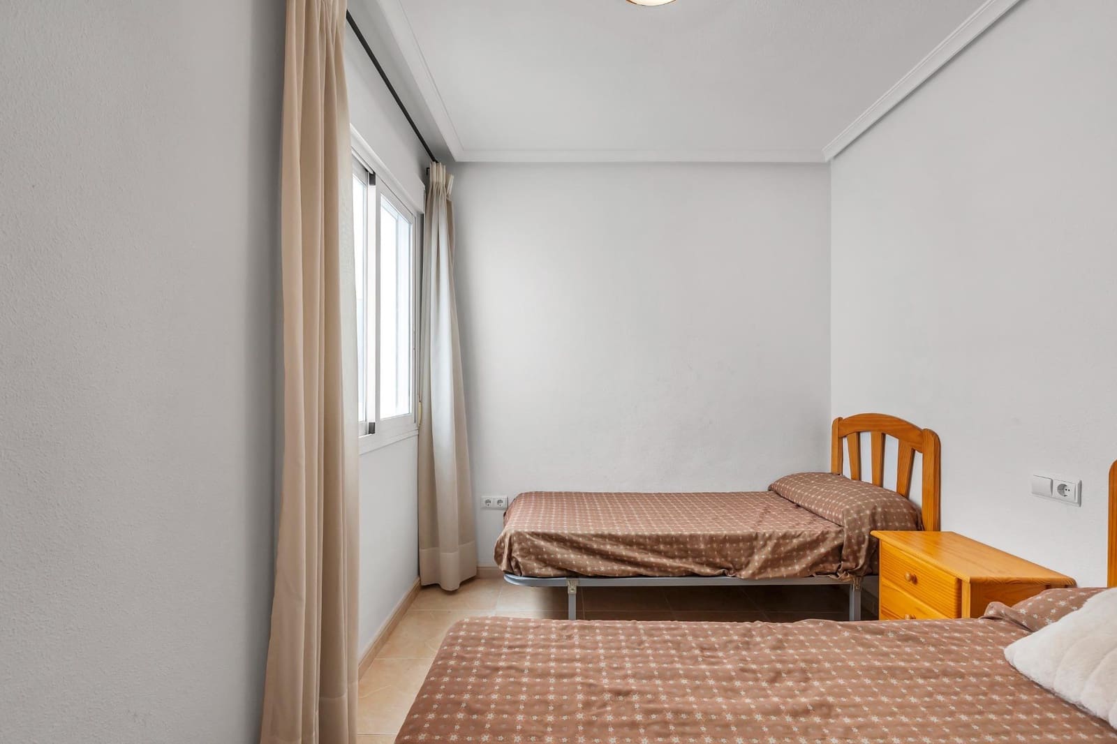 2 chambre Appartement à vendre à Torrevieja avec garage - 139 900 € (Ref: 10141609)