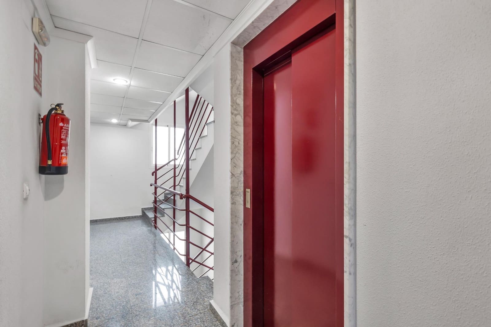 2 chambre Appartement à vendre à Torrevieja avec garage - 139 900 € (Ref: 10141609)