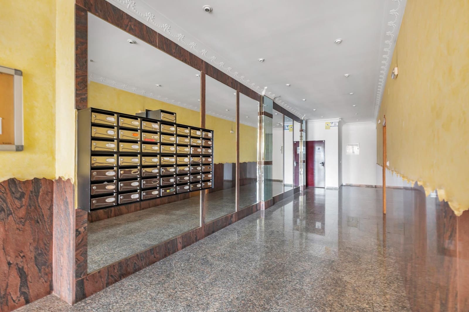 2 chambre Appartement à vendre à Torrevieja avec garage - 139 900 € (Ref: 10141609)