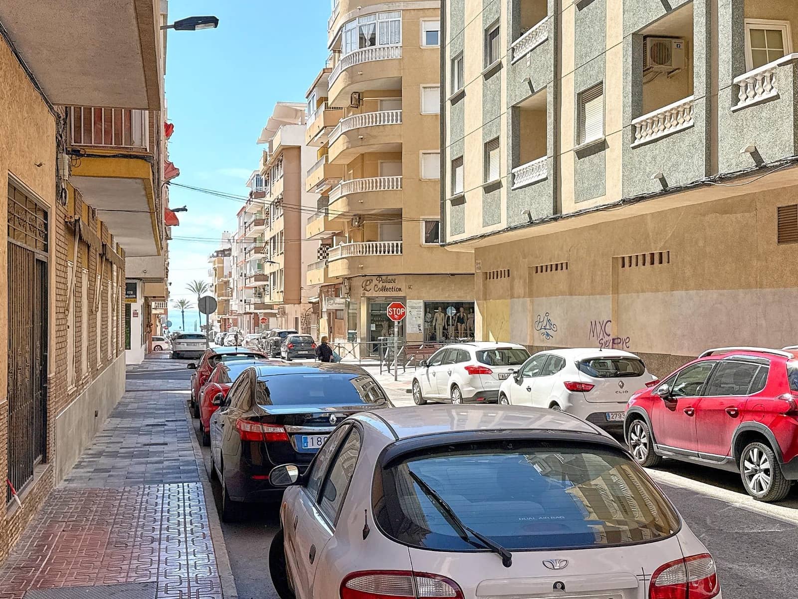 2 bedroom Flat for sale in Torrevieja - € 179,900 (Ref: 8910789)