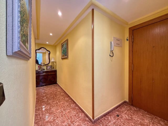 2 bedroom Flat for sale in Las Piscinas Naturales, Torrevieja - € 179,900 (Ref: 8910789)