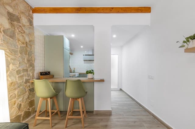 3 slaapkamer Appartement te koop in Centro - Muelle Pesquero, Torrevieja - € 299.900 (Ref: 8912567)