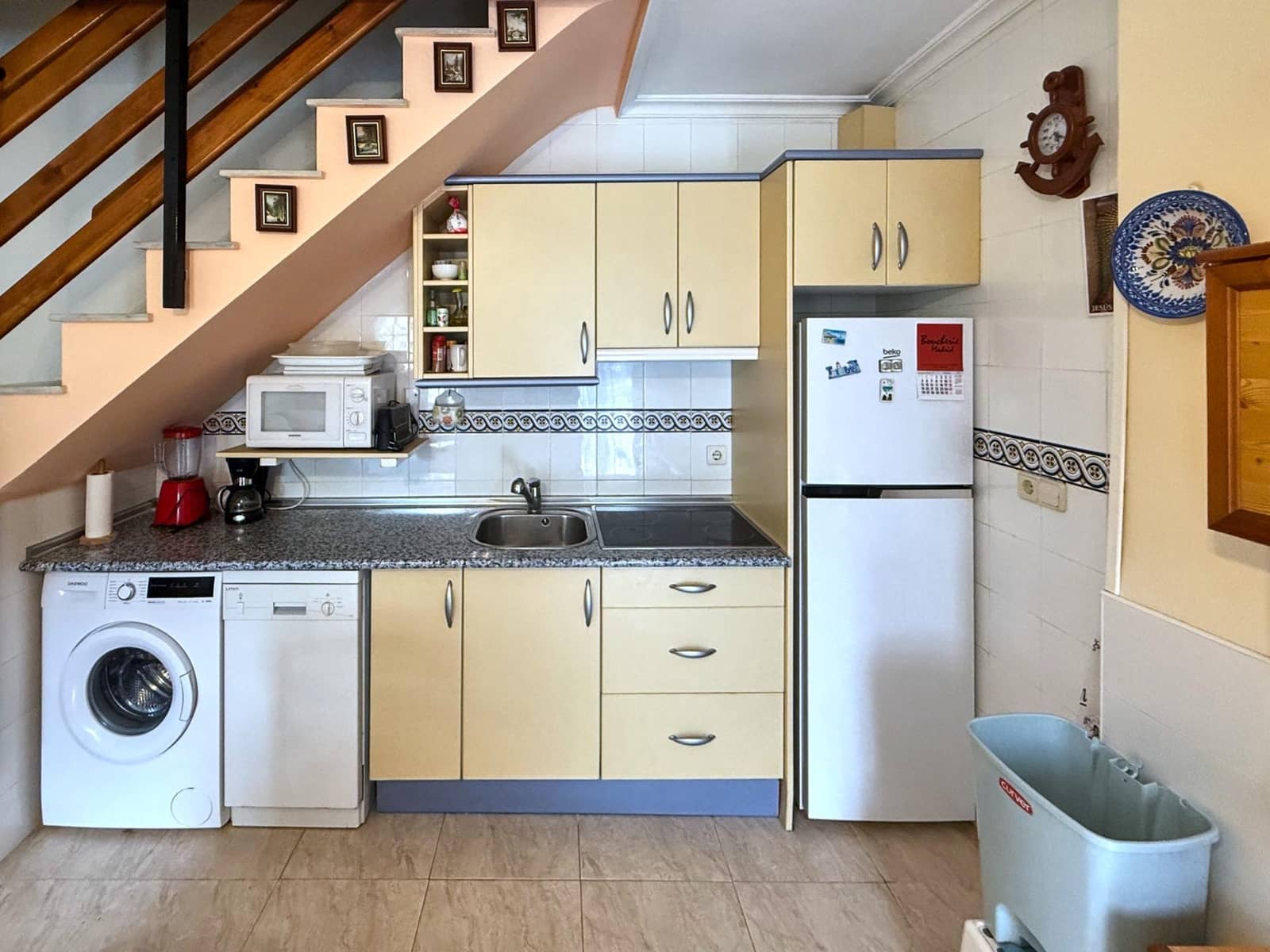 1 makuuhuone Bungalow myytävänä paikassa Torrevieja mukana uima-altaan - 127 260 € (Ref: 8967857)