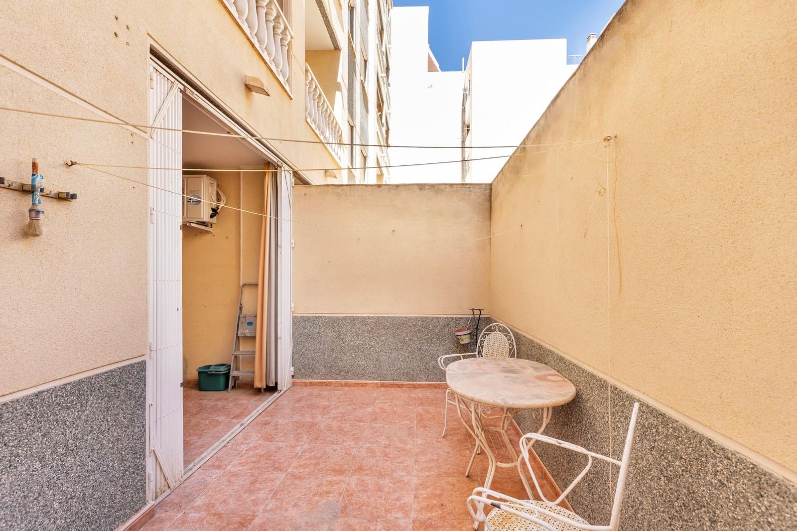 1 soverom Leilighet til salgs i Torrevieja med svømmebasseng - € 103 260 (Ref: 8998595)