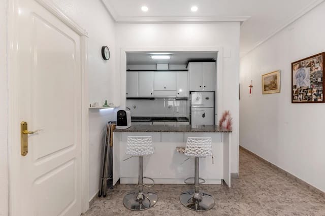 2 makuuhuone Huoneisto myytävänä paikassa Centro - Muelle Pesquero, Torrevieja - 122 260 € (Ref: 9034251)