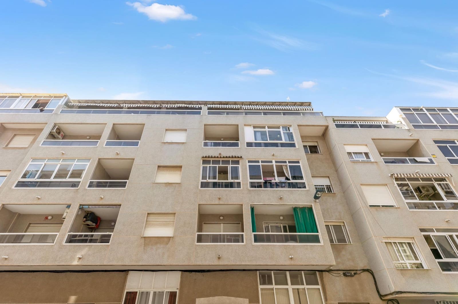 2 soveværelse Lejlighed til salg i Torrevieja - € 122.260 (Ref: 9034251)