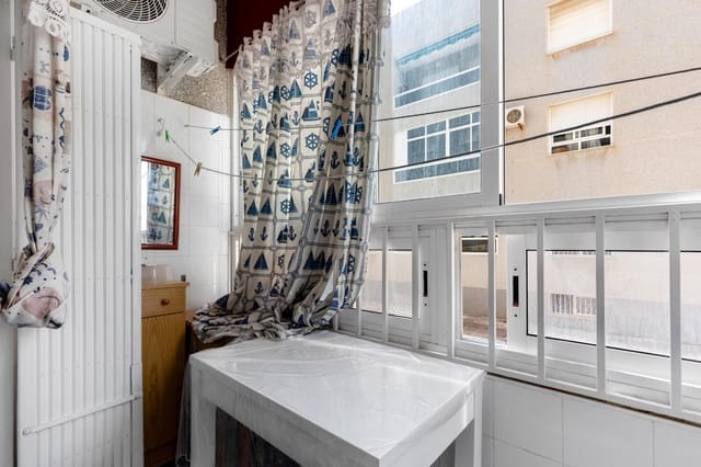 2 makuuhuone Huoneisto myytävänä paikassa Centro - Muelle Pesquero, Torrevieja - 122 260 € (Ref: 9034251)