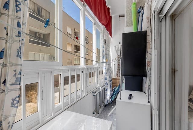 2 makuuhuone Huoneisto myytävänä paikassa Centro - Muelle Pesquero, Torrevieja - 122 260 € (Ref: 9034251)