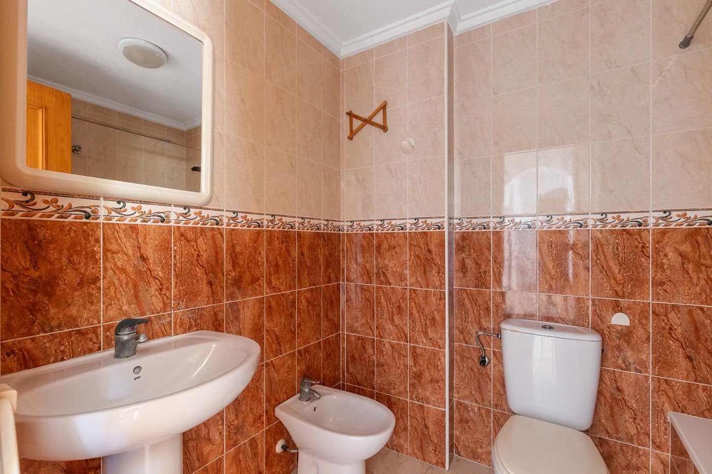 2 bedroom Apartment for sale in Torrevieja - € 113,000 (Ref: 9064866)