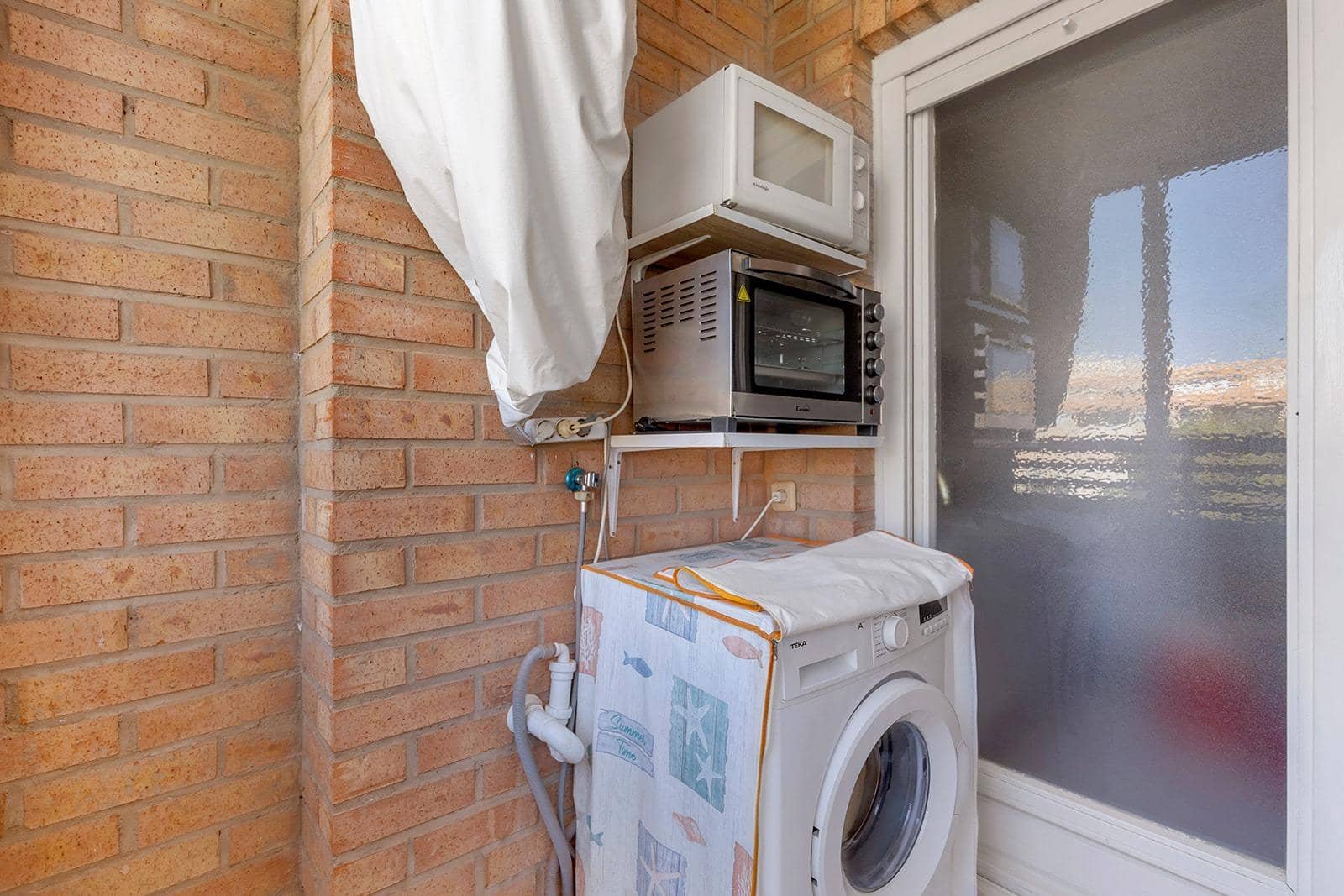 1 bedroom Apartment for sale in Torrevieja with pool - € 102,260 (Ref: 9102623)
