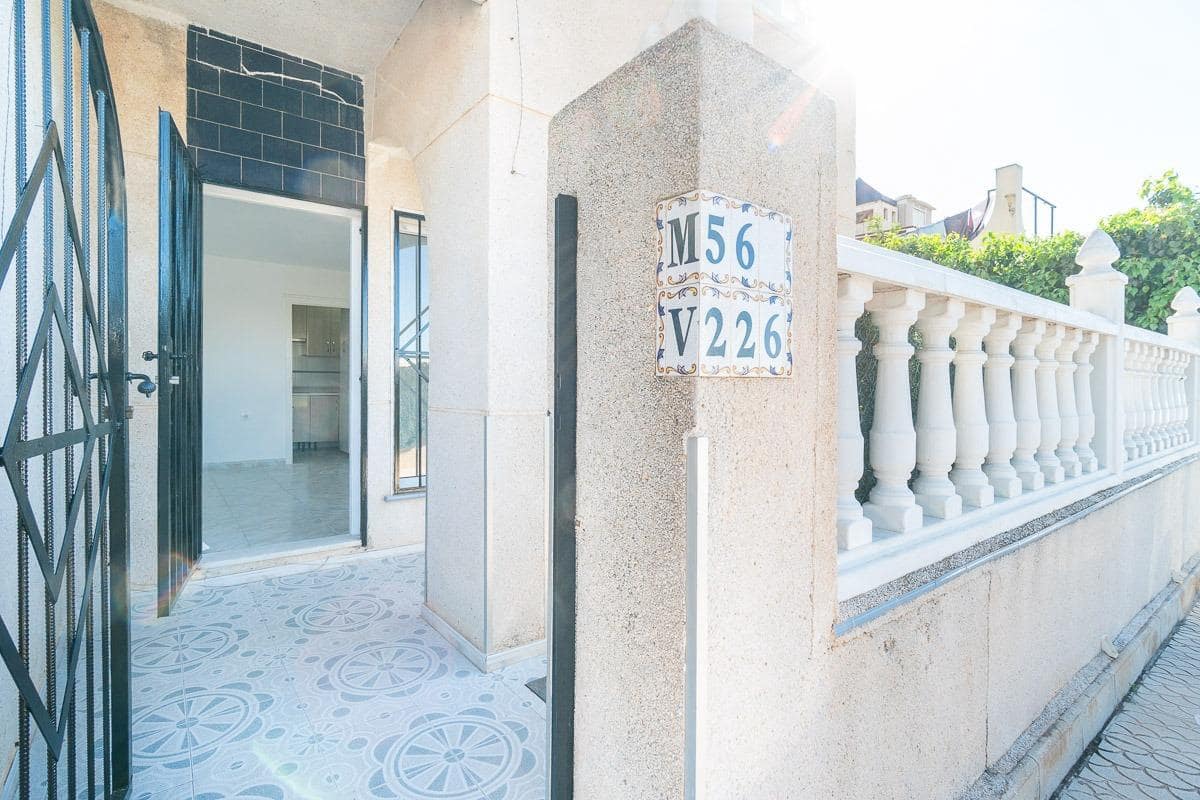 2 sovrum Radhus till salu i Torrevieja - 138 000 € (Ref: 9193468)