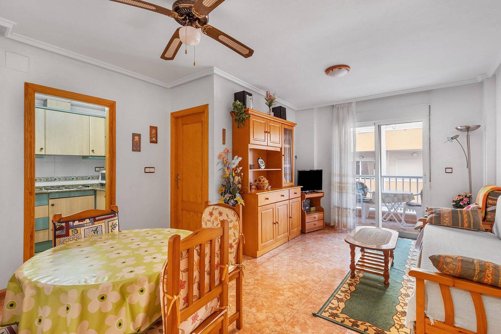 2 Zimmer Apartment zu verkaufen in Torrevieja mit Garage - 132.500 € (Ref: 9193469)