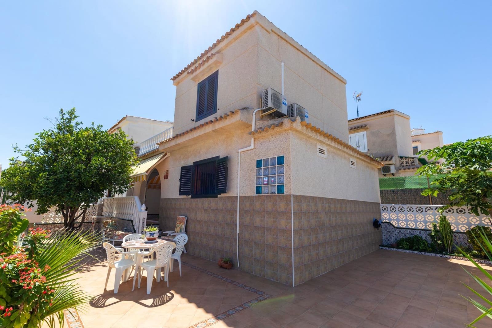 3 bedroom Villa for sale in Torrevieja with pool - € 276,000 (Ref: 9228255)