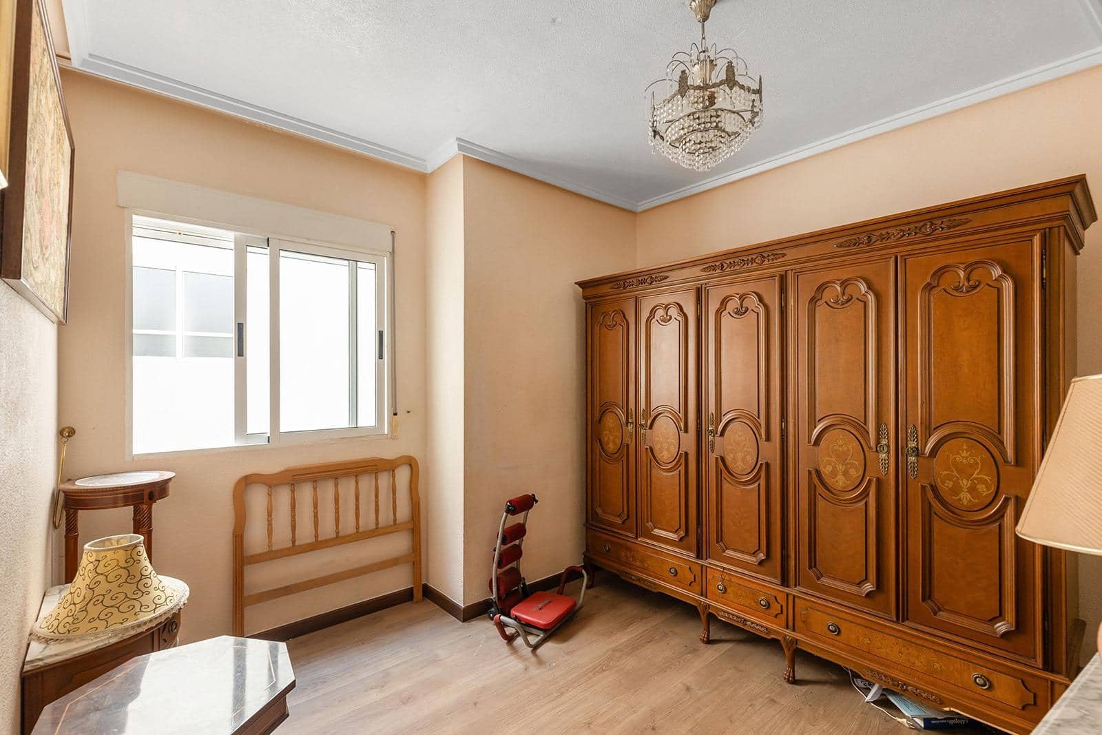 3 soveværelse Lejlighed til salg i Torrevieja - € 160.000 (Ref: 9312215)