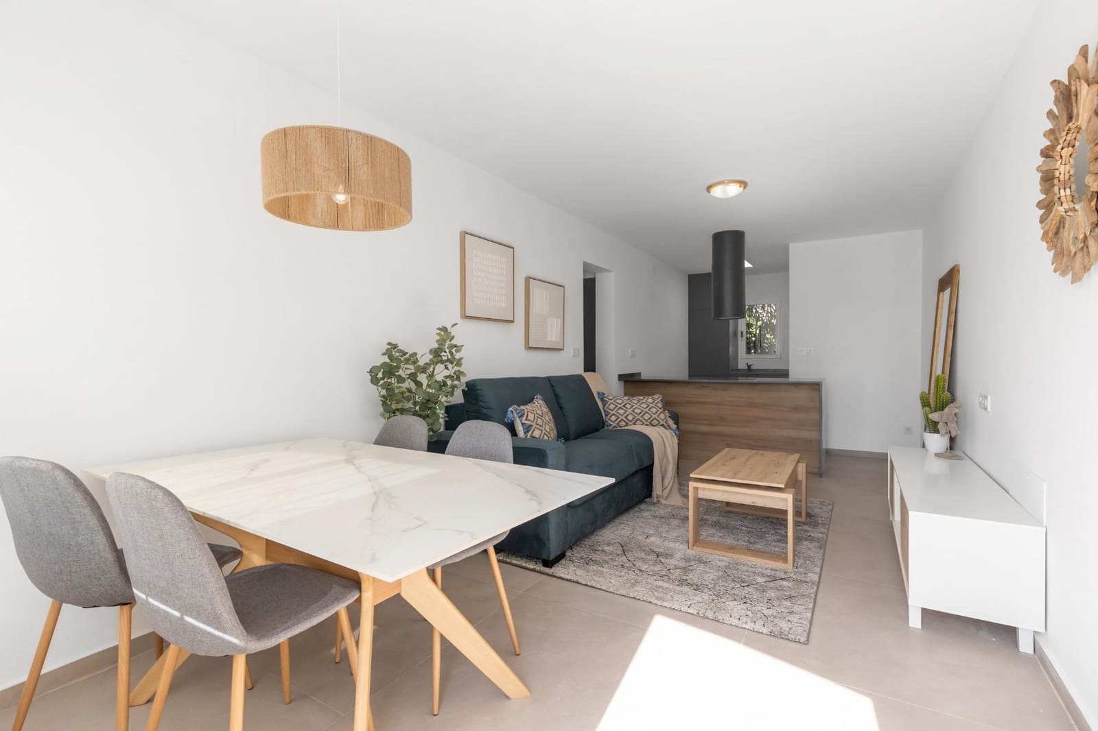 2 bedroom Bungalow for rent in Torrevieja - € 990 (Ref: 9337371)