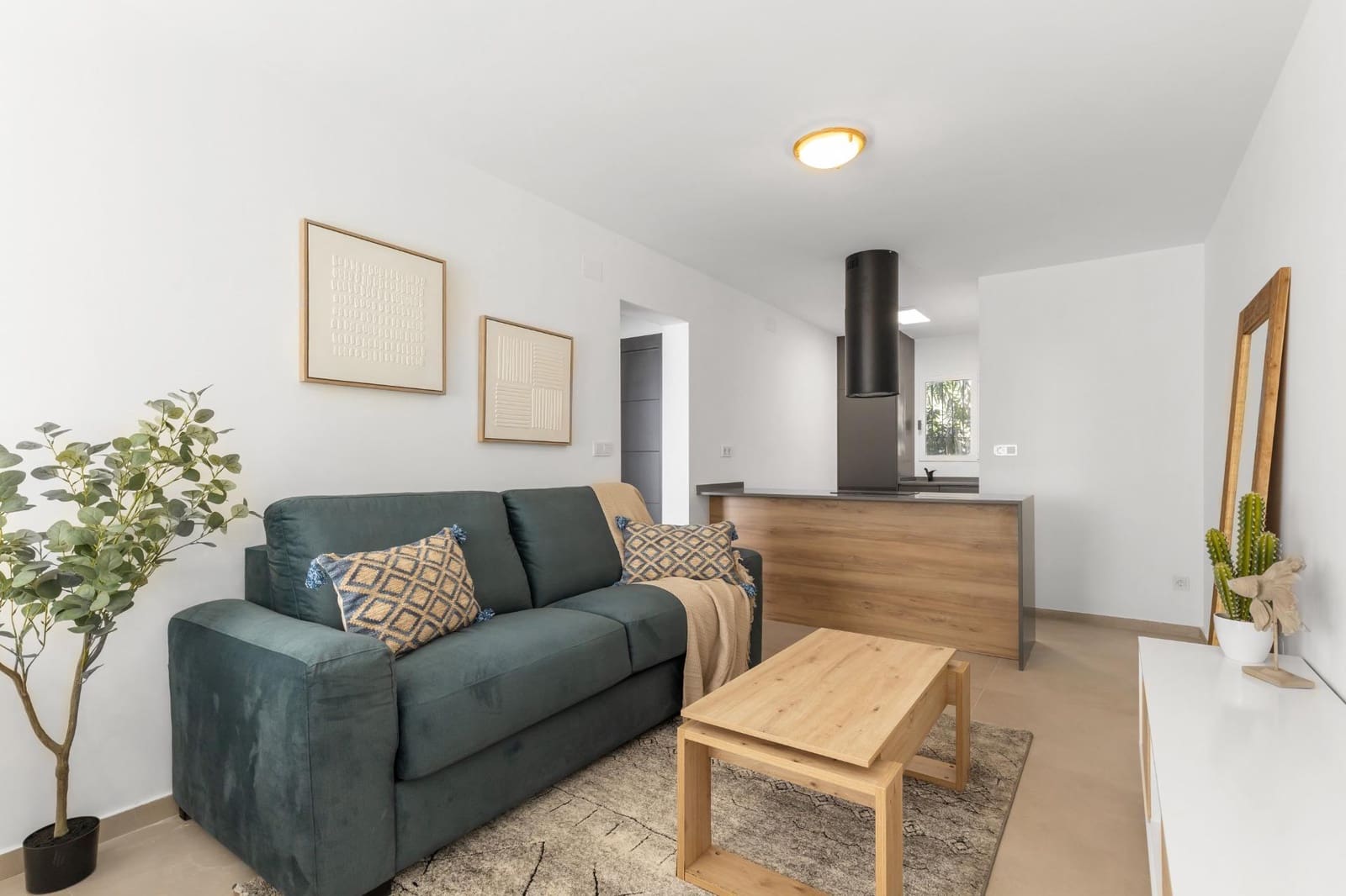 2 bedroom Bungalow for rent in Torrevieja - € 990 (Ref: 9337371)