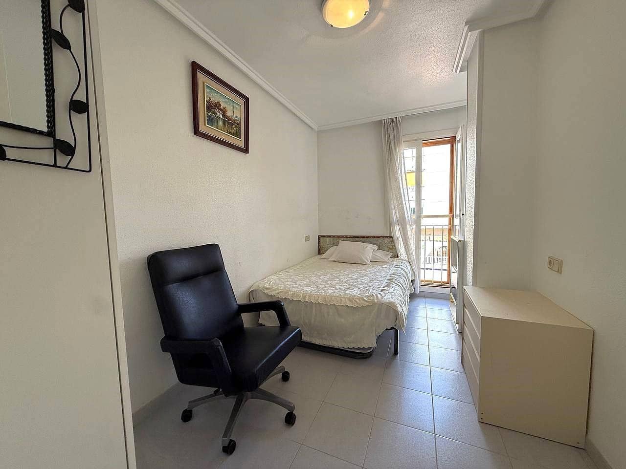 2 soveværelse Lejlighed til salg i Torrevieja med swimmingpool - € 134.000 (Ref: 9382050)