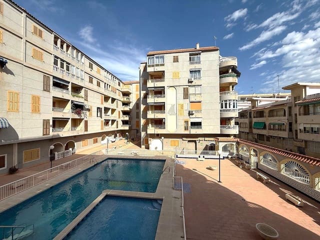 2 soveværelse Lejlighed til salg i Playa del Acequión, Torrevieja med swimmingpool - € 134.000 (Ref: 9382050)