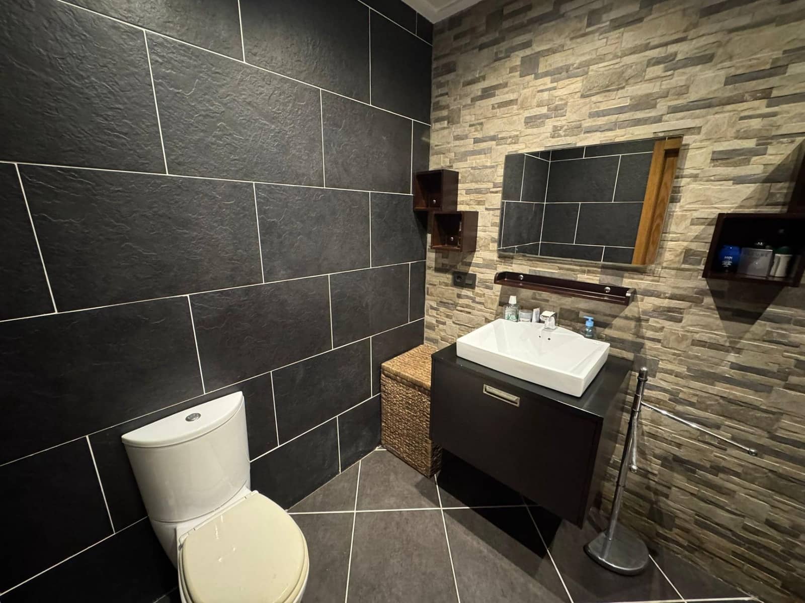 Chalet de 2 habitaciones en San Luis en venta con garaje - 289.000 € (Ref: 9402921)