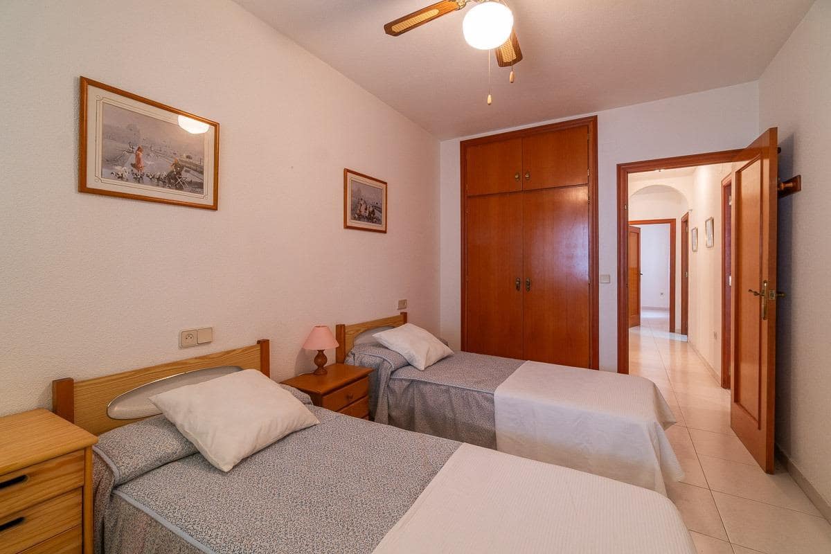 2 slaapkamer Flat te koop in Torrevieja met garage - € 143.000 (Ref: 9413474)