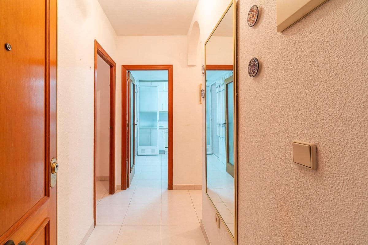 2 slaapkamer Flat te koop in Torrevieja met garage - € 143.000 (Ref: 9413474)