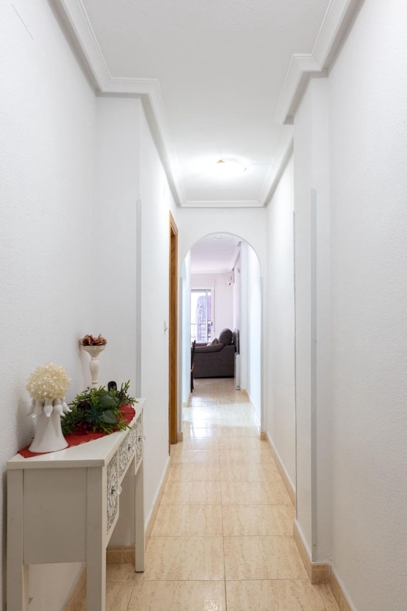 1 soveværelse Lejlighed til salg i Torrevieja - € 99.000 (Ref: 9452510)