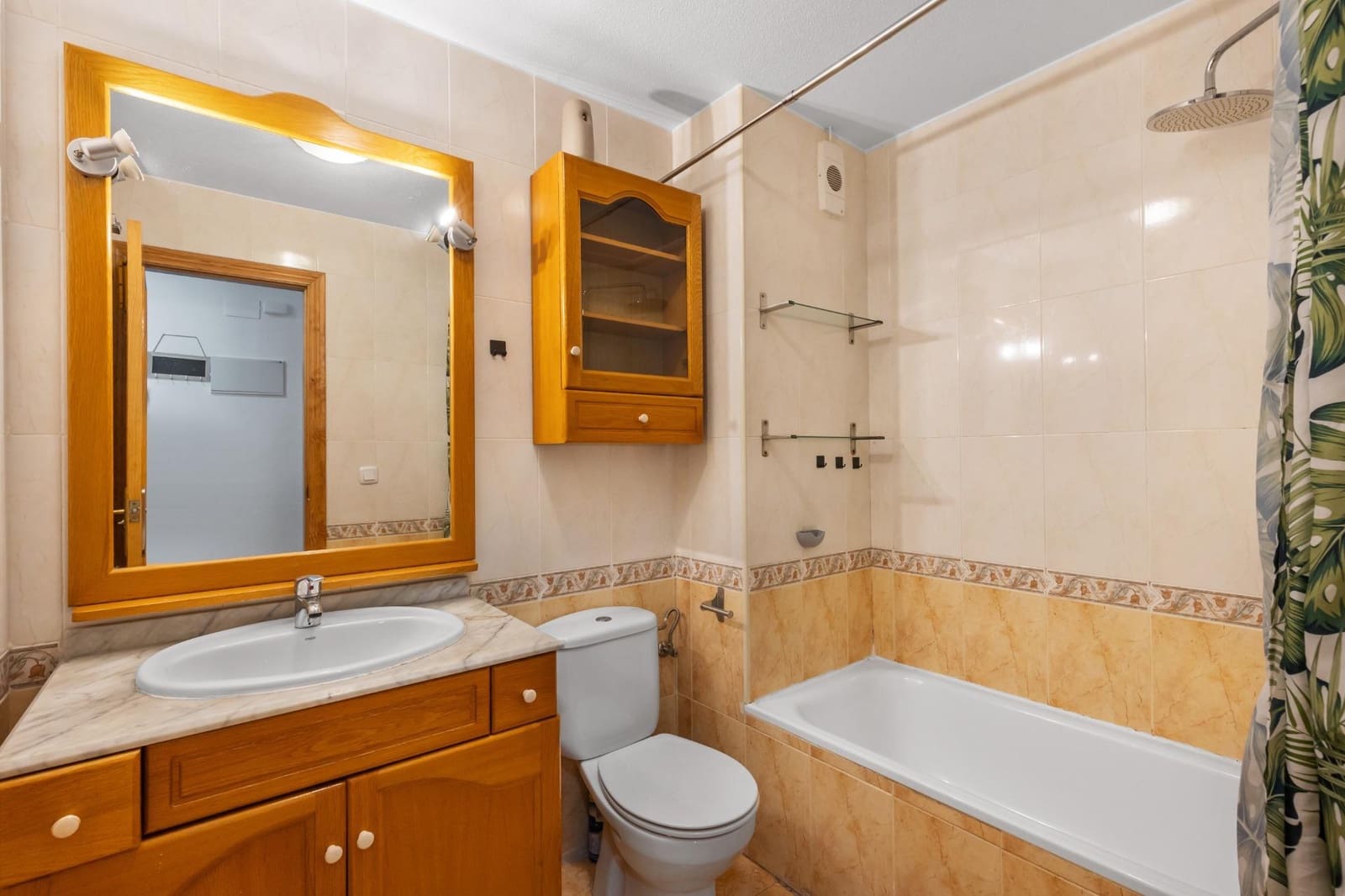 2 Zimmer Apartment zu verkaufen in Torrevieja - 129.900 € (Ref: 9494174)