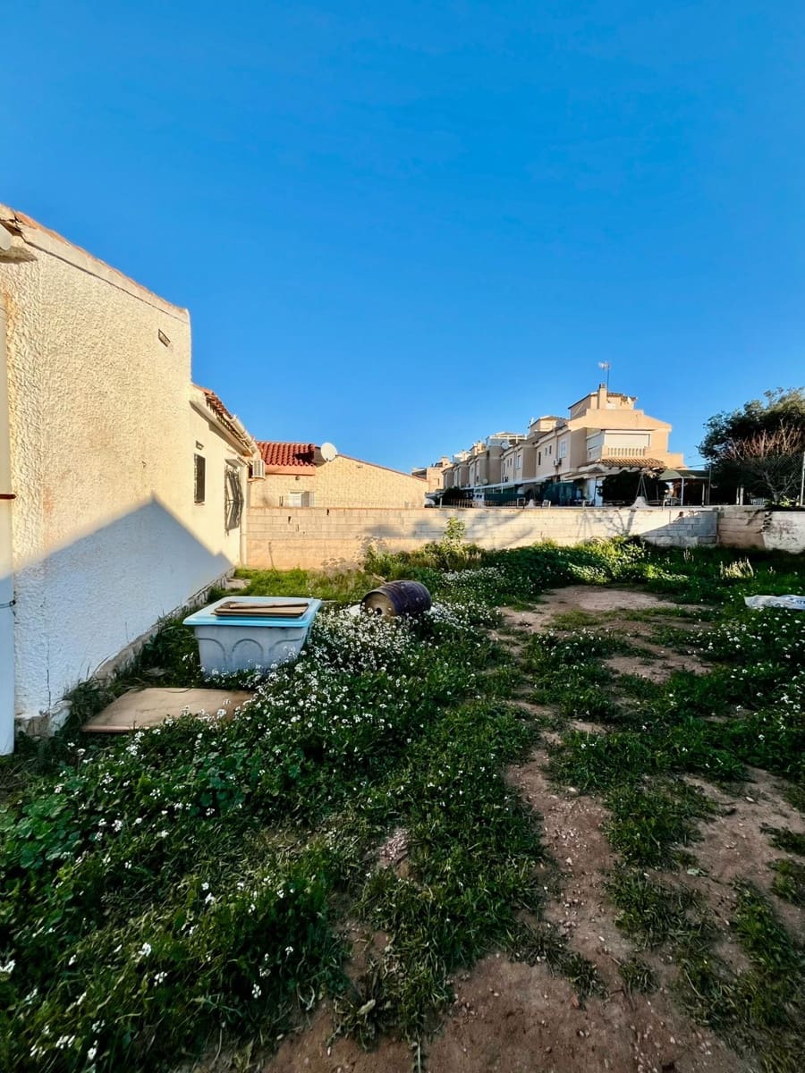 3 bedroom Villa for sale in Aguas Nuevas - € 299,000 (Ref: 9533059)