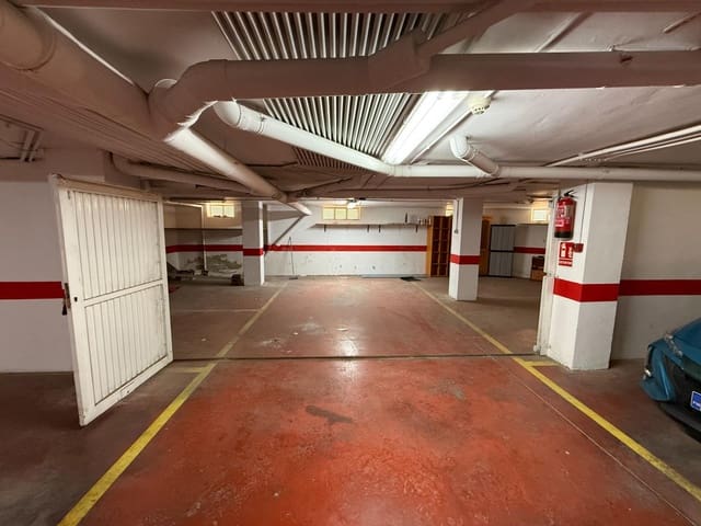 Garaż do wynajęcia w Centro, Torrevieja - 300 € (Ref: 9547420)