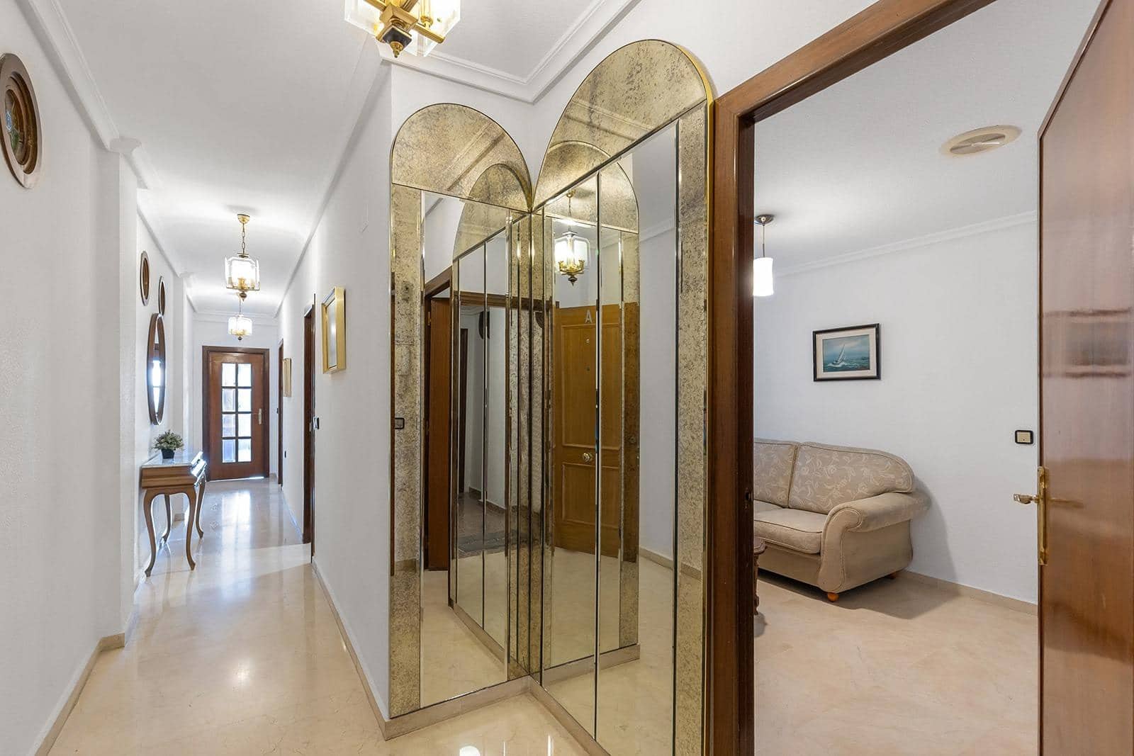 3 Zimmer Apartment zu verkaufen in Torrevieja - 375.000 € (Ref: 9547421)