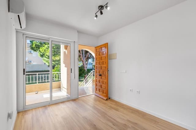 2 soveværelse Lejlighed til salg i Torreblanca, Torrevieja med swimmingpool garage - € 149.990 (Ref: 9618871)