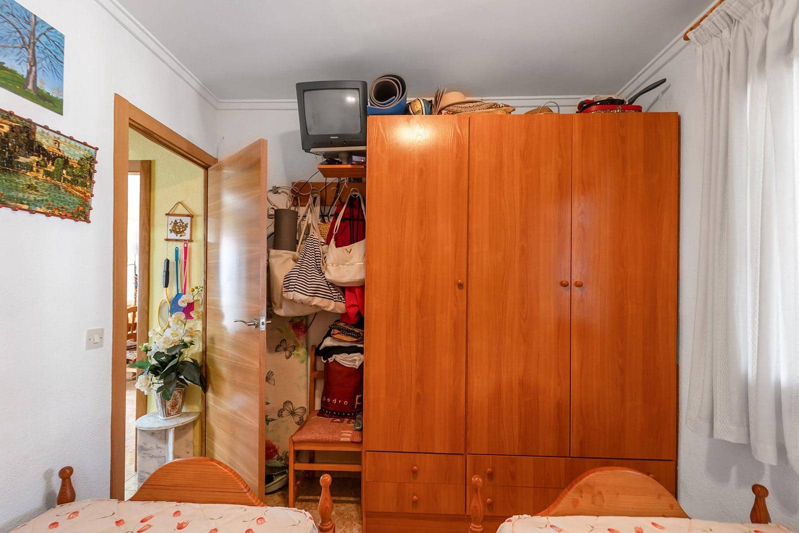 3 bedroom Bungalow for sale in Torrevieja - € 125,000 (Ref: 9629515)