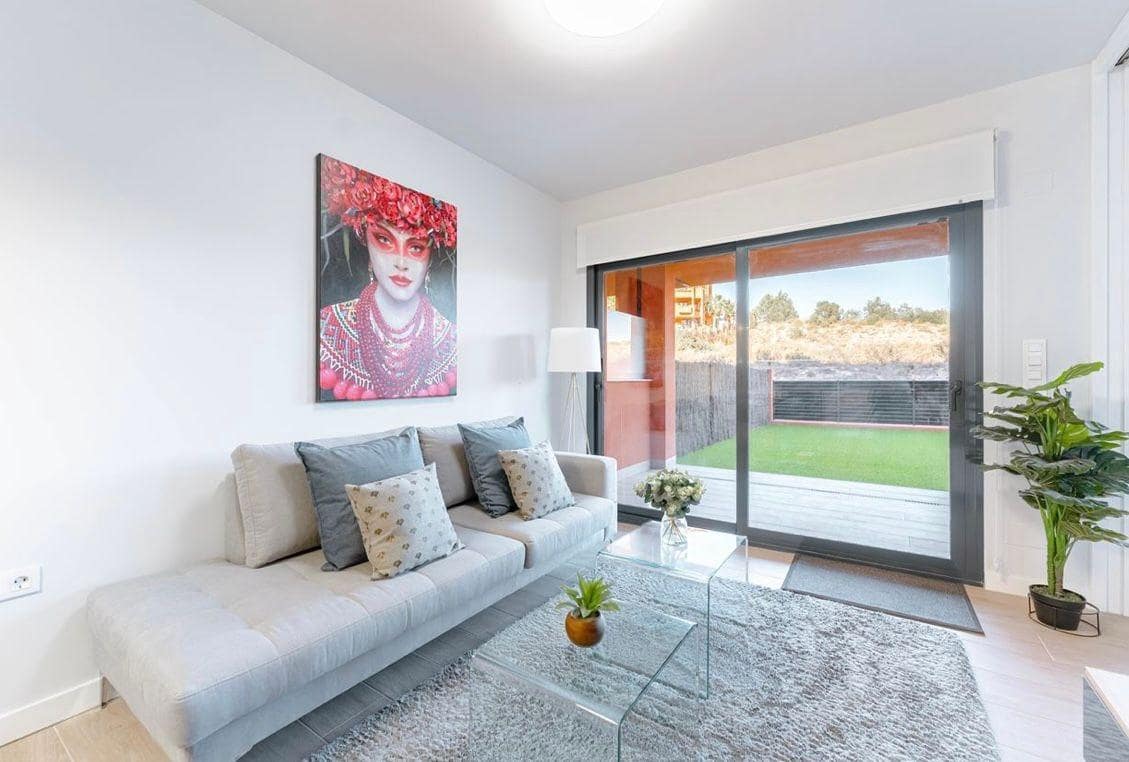 2 slaapkamer Appartement te koop in Filipinas met zwembad garage - € 259.000 (Ref: 9655559)