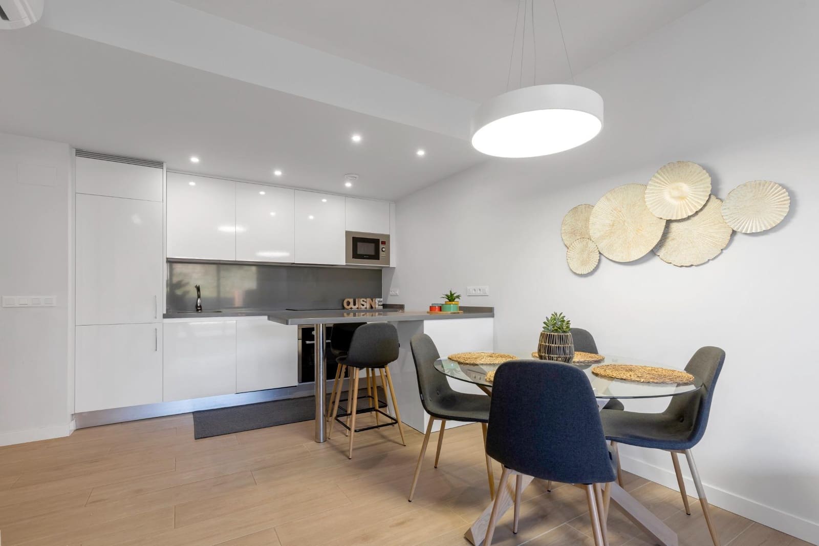 2 camera da letto Appartamento in vendita in Filipinas con piscina garage - 259.000 € (Rif: 9655559)