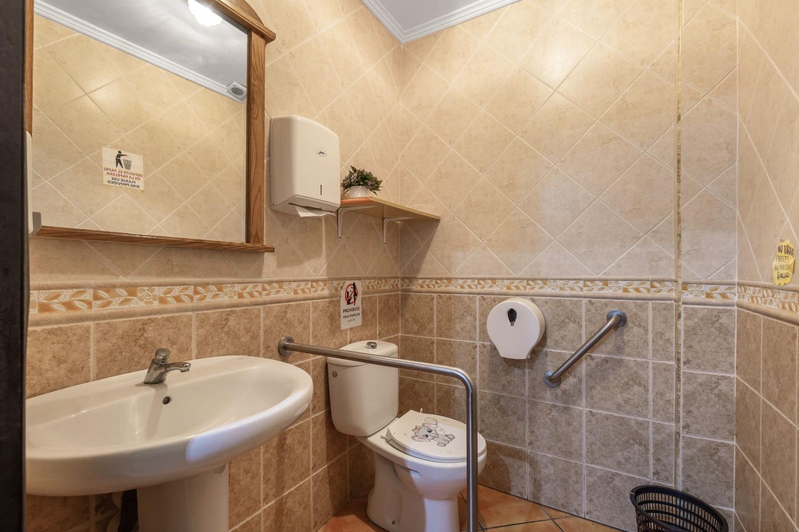 Commercieel te koop in Torrevieja - € 169.900 (Ref: 9655560)