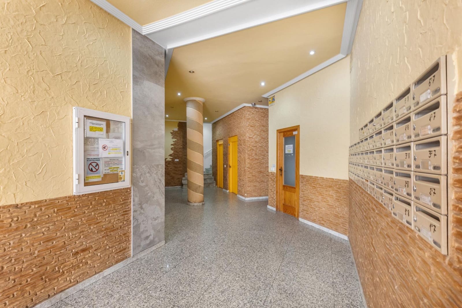 3 soverom Penthouse til salgs i Torrevieja med svømmebasseng garasje - € 189 000 (Ref: 9658173)