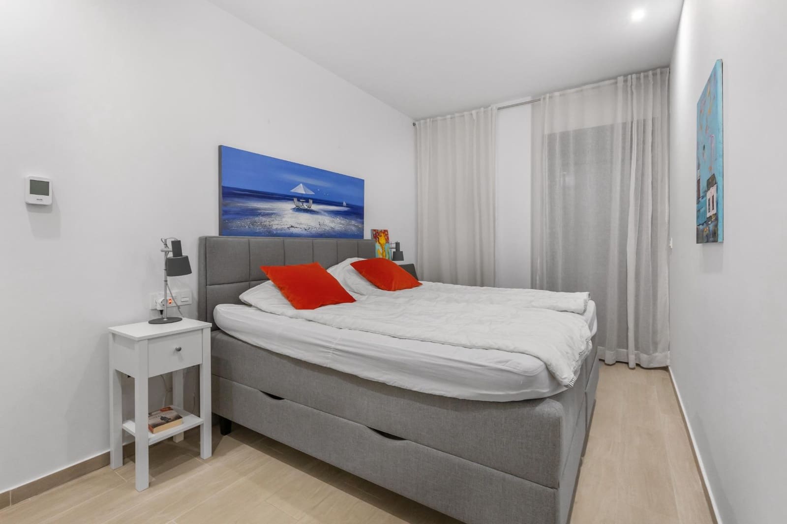 Apartamento de 3 habitaciones en Torrevieja en venta con piscina garaje - 299.900 € (Ref: 9665740)