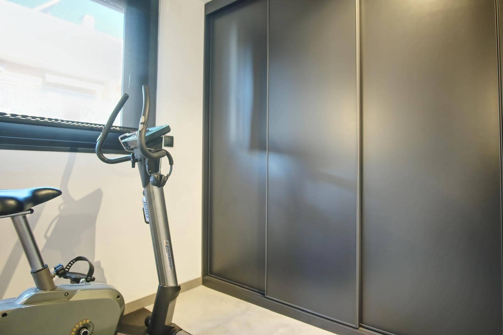 Piso de 2 habitaciones en Formentera del Segura en venta - 195.000 € (Ref: 9676672)