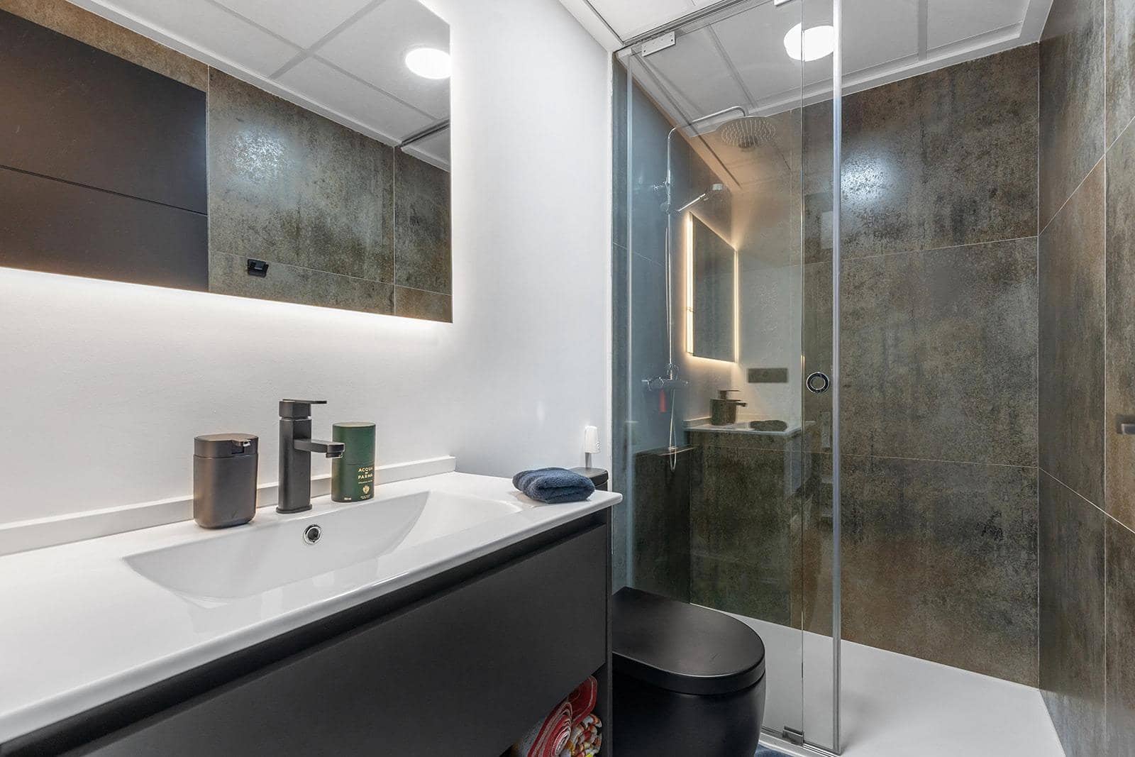 2 bedroom Flat for sale in Formentera del Segura with pool - € 195,000 (Ref: 9676672)