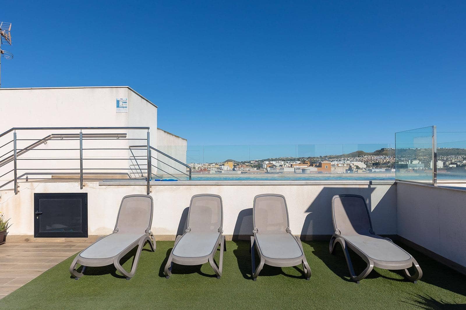 2 bedroom Flat for sale in Formentera del Segura with pool - € 195,000 (Ref: 9676672)