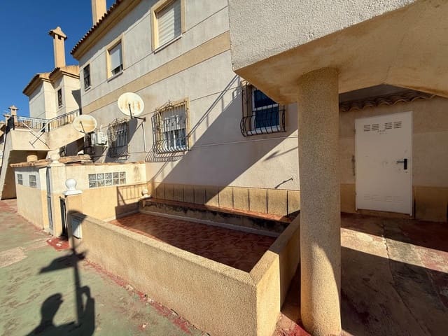 2 Zimmer Bungalow zu verkaufen in Aguas Nuevas, Torrevieja mit Pool - 127.000 € (Ref: 9685921)