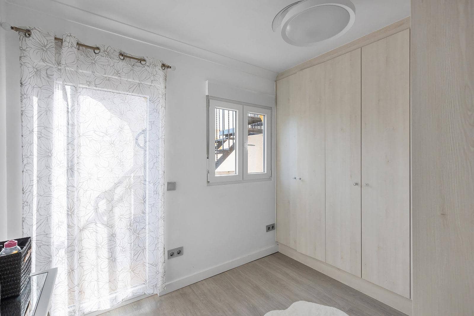 4 chambre Villa/Maison à vendre à Guardamar del Segura avec piscine garage - 285 000 € (Ref: 9689950)