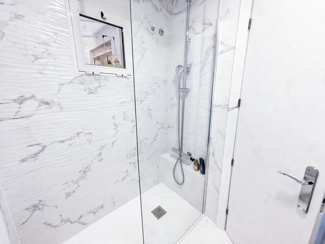 2 bedroom Apartment for sale in Parque de las Naciones, Torrevieja with pool - € 149,000 (Ref: 9710951)