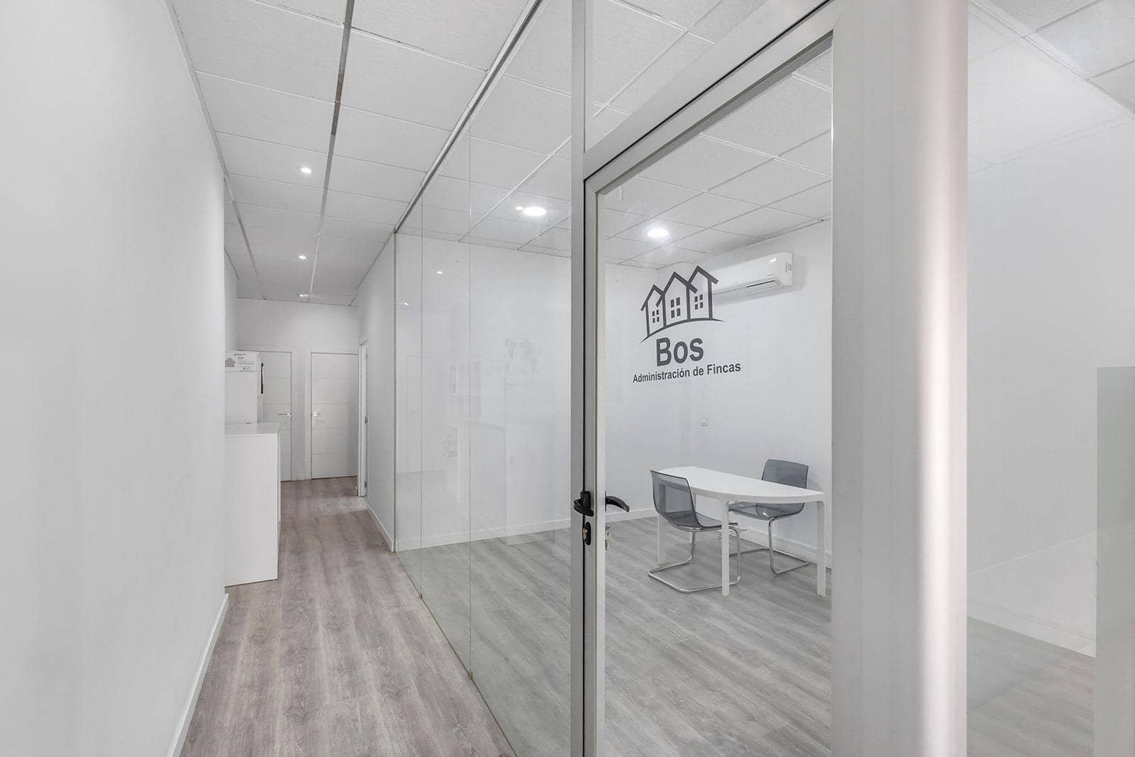 3 quarto Comercial para venda em Torrevieja - 127 260 € (Ref: 9710952)