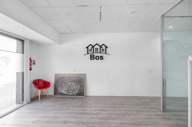 3 quarto Comercial para venda em Gaspar Perelló, Torrevieja - 127 260 € (Ref: 9710952)