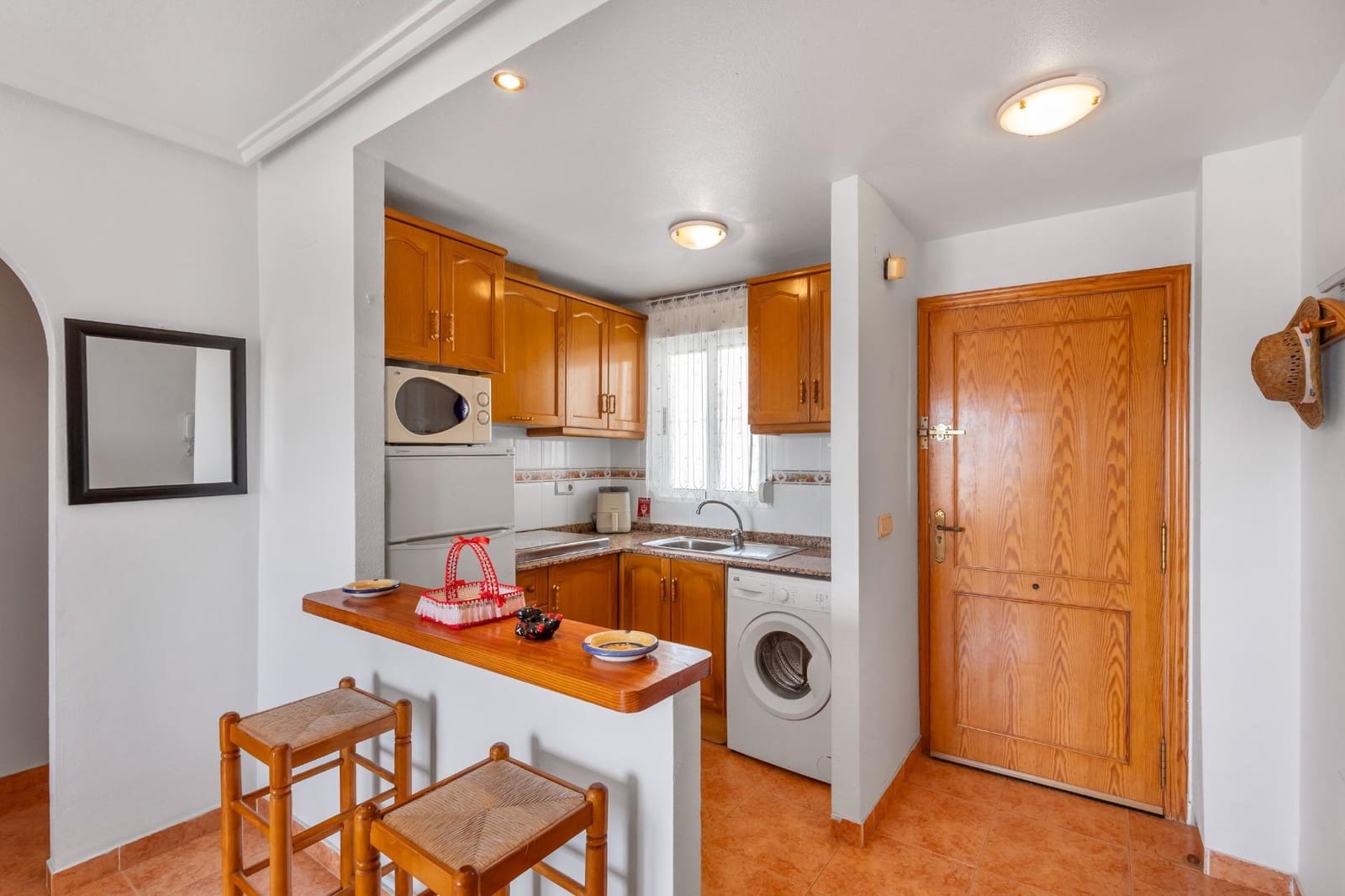 2 Zimmer Apartment zu verkaufen in Torrevieja mit Pool - 134.900 € (Ref: 9798542)