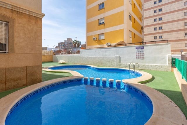2 Zimmer Apartment zu verkaufen in Nueva Torrevieja, Torrevieja mit Pool - 134.900 € (Ref: 9798542)